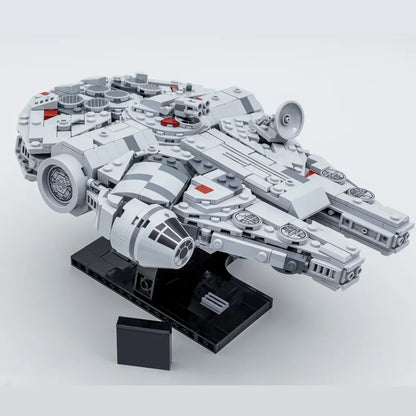 navire de guerre vaisseau spatial ensemble Falcon
